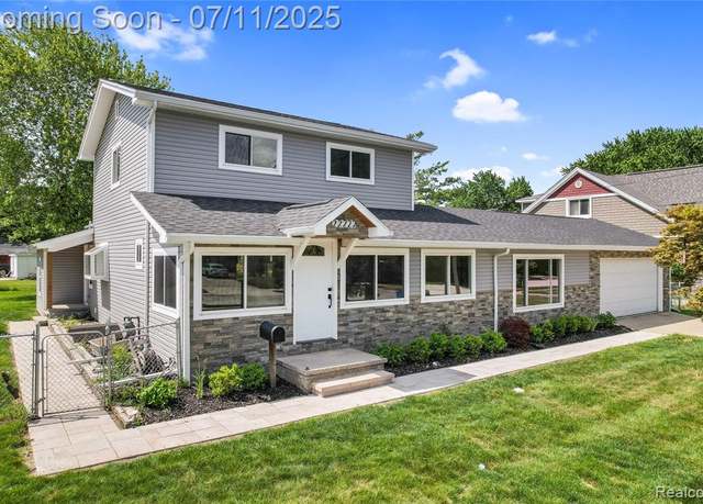 Property at 22222 Evergreen St, Macomb, MI 48082 1941, 3 beds, 2.5 baths