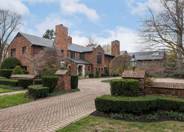 Property at 379 Lakeland St, Grosse Pointe, MI 48230, 6 beds, 6.5 baths