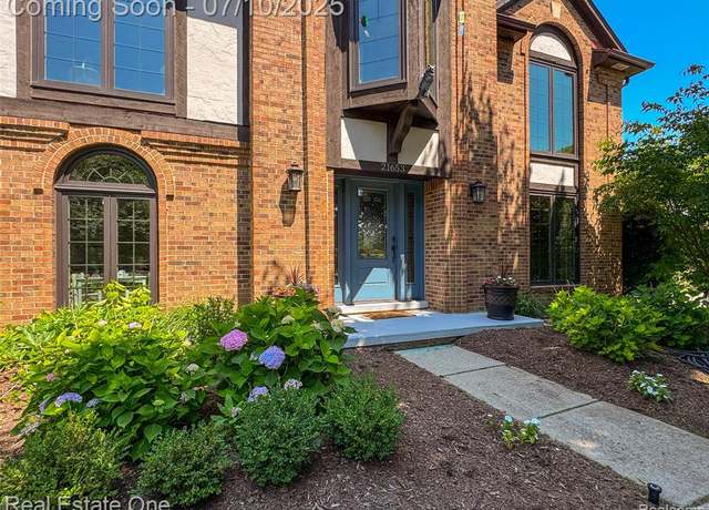 Property at 21653 Heatheridge Ln, Northville, MI 48167 9069, 4 beds, 3 baths