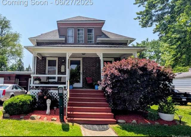 Property at 23700 Allor St, Saint Clair Shores, MI 48082, 3 beds, 2 baths