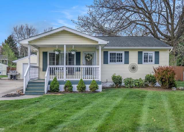 Property at 710 Grant Cir, Linden, MI 48451, 3 beds, 1 bath