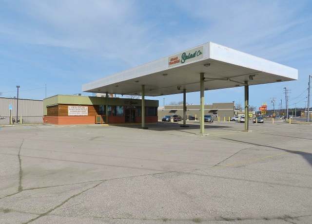 Property at 2500 W South Airport Rd, Traverse City, MI 49684