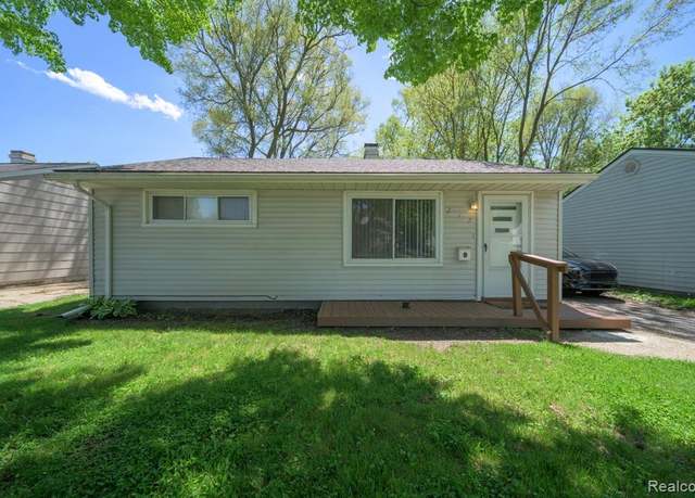 Property at 217 W YALE Ave, Pontiac, MI 48340 1867, 2 beds, 1 bath