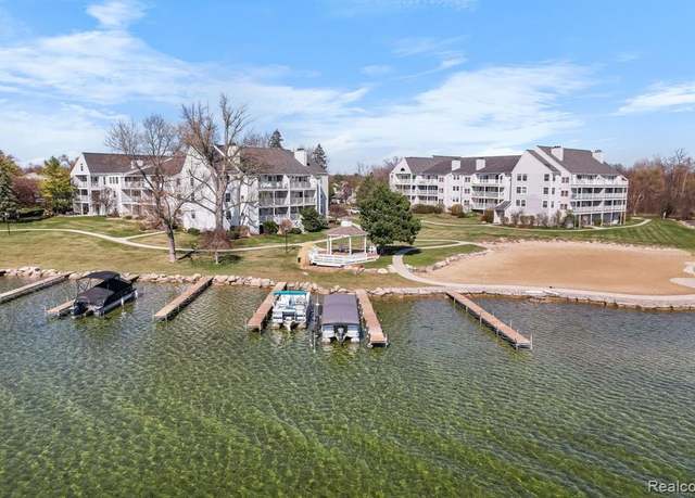 Property at 3553 PORT COVE Dr #37, Waterford, MI 48328 4571, 2 beds, 2 baths