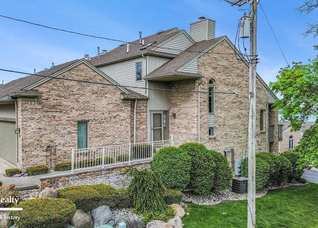 Property at 1935 River Rd #27, Saint Clair, MI 48079, 2 beds, 2.5 baths