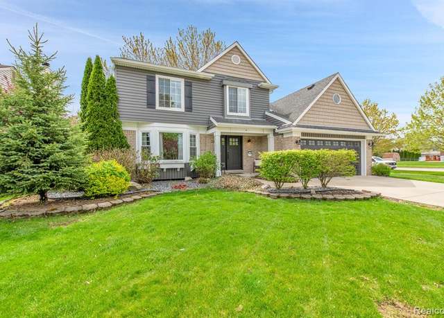 Property at 24927 MAPLERIDGE Ln, Flat Rock, MI 48134 9268, 3 beds, 2.5 baths