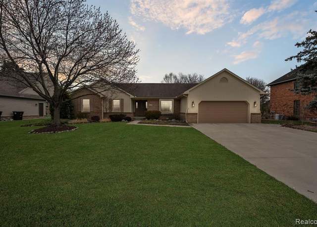 Property at 20172 WAYNE Rd, Livonia, MI 48152 4055, 3 beds, 3 baths