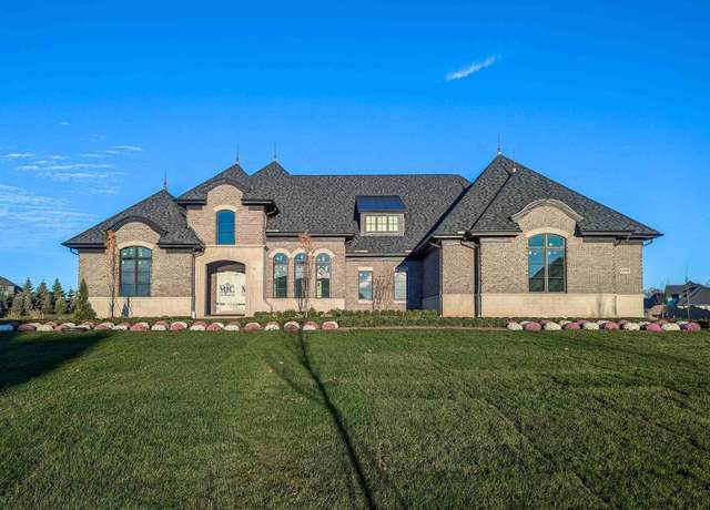 Property at 61570 Cotswold Dr, Washington Twp, MI 48094, 3 beds, 2.5 baths