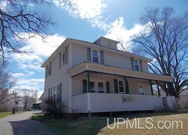 Property at 317 Central Ave, WI 54121, 4 beds, 2 baths