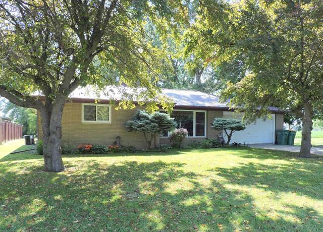 Property at 5115 Baxman Rd, Bay City, MI 48706, 3 beds, 1.5 baths