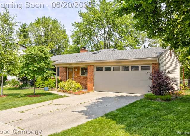 Property at 6672 Devonshire Dr, Canton, MI 48187 2613, 3 beds, 1.5 baths