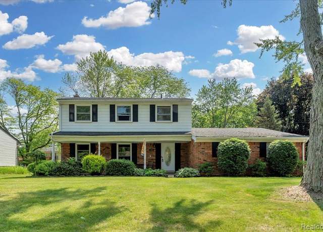 Property at 26172 Westmeath St, Farmington, MI 48334 4750, 4 beds, 2.5 baths