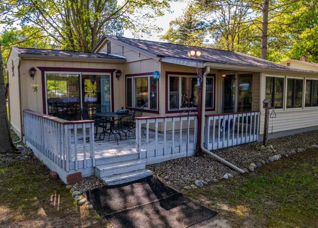 Property at 524 HI LO Rd, Gladwin, MI 48624, 2 beds, 1 bath