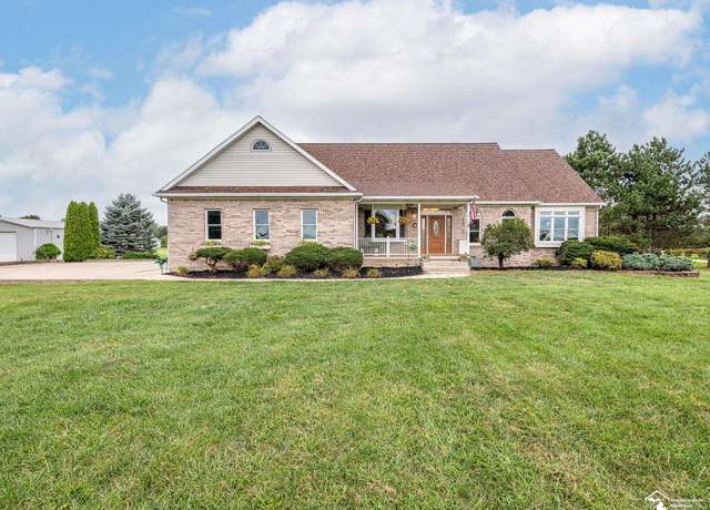 Property at 13981 S Dixie Hwy, Monroe, MI 48161, 5 beds, 4 baths