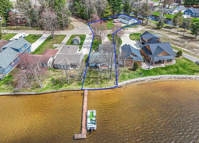 Property at 8805 Iroquois Trl, Saint Helen, MI 48656, 2 beds, 2 baths