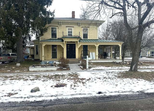 Property at 222 SUMMIT St, Howell, MI 48843 1634, 4 beds, 3 baths