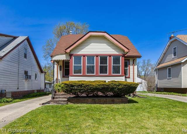Property at 583 LENOX Ave, Pontiac, MI 48340 3013, 3 beds, 2 baths