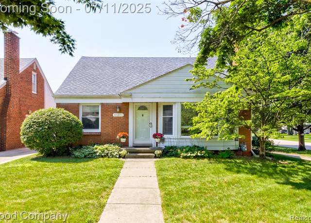 Property at 23351 Oak St, Dearborn, MI 48128 1387, 3 beds, 2 baths