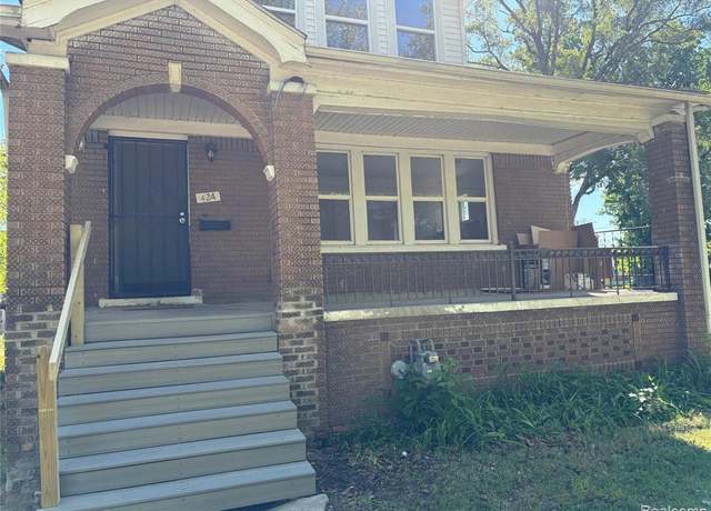 Property at 424 Lakewood St, Detroit, MI 48215 3128, 4 beds, 1 bath