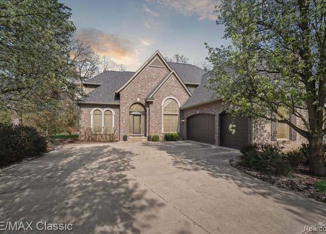 Property at 3292 TIMBERLAKE Dr, Walled Lake, MI 48390 1267, 3 beds, 4 baths