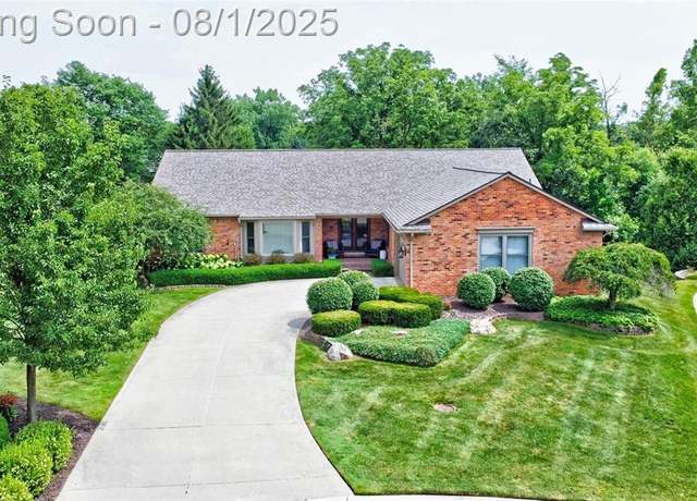 Property at 1692 Edinborough Dr, Rochester Hills, MI 48306 3646, 3 beds, 2.5 baths