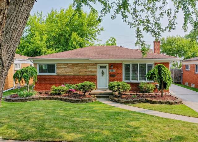 Property at 21205 Centennial St, Saint Clair Shores, MI 48081, 3 beds, 1.5 baths