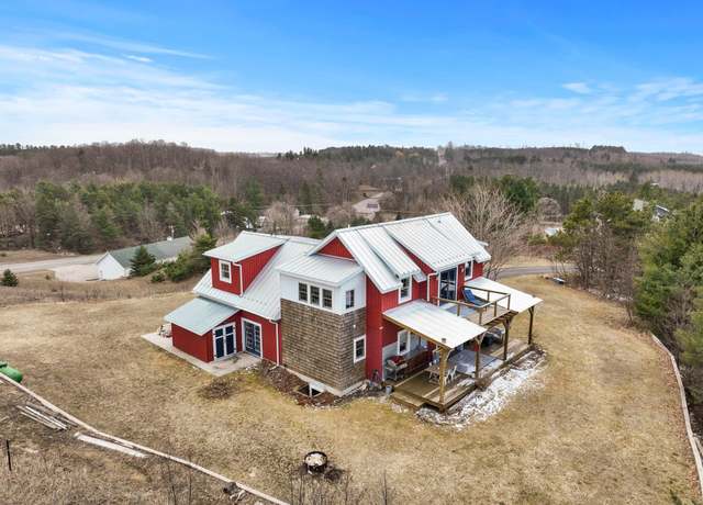 Property at 7025 S Bingham Valley Dr, Traverse City, MI 49684, 4 beds, 2.5 baths