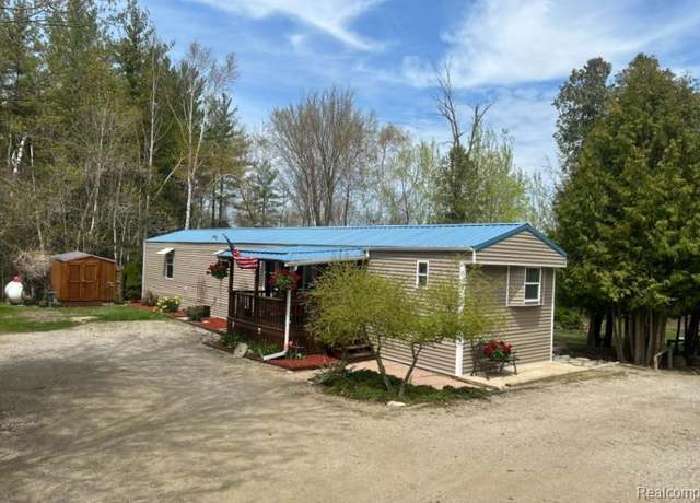 Property at 2999 Copeland Rd, Port Austin, MI 48467 9305, 3 beds, 2 baths