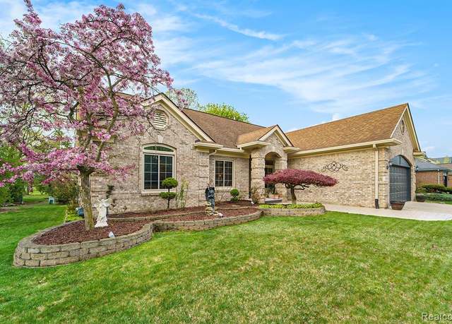 Property at 45019 MIDDLEBURY Ct, Canton, MI 48188 3208, 3 beds, 3 baths