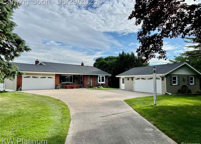 Property at 2339 Woodstock Dr, Port Huron, MI 48060 2696, 3 beds, 2 baths