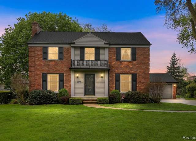 Property at 1133 BALFOUR St, Grosse Pointe Park, MI 48230 1326, 3 beds, 2.5 baths