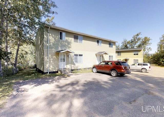 Property at 750,752,754,756 Anderson St, Marquette, MI 49855, 14 beds, 5 baths