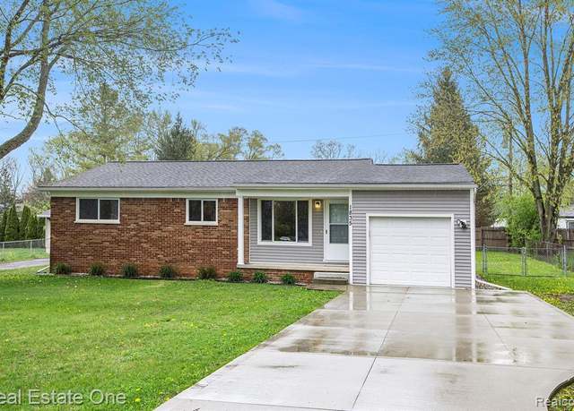Property at 1835 LOCHAVEN Rd, West Bloomfield, MI 48324 3916, 3 beds, 1 bath