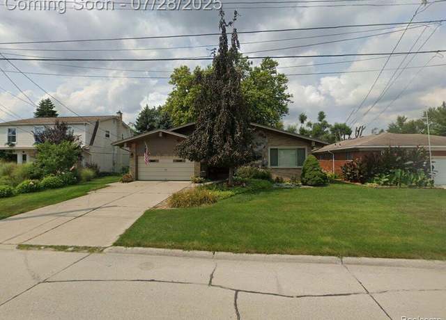 Property at 472 Riverside Dr, Wyandotte, MI 48192 2650, 3 beds, 1.5 baths