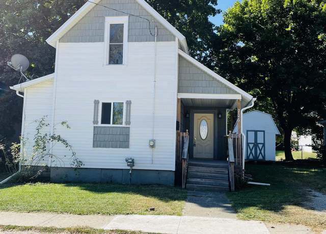 Property at 206 S Howell St, Owosso, MI 48867, 2 beds, 2 baths