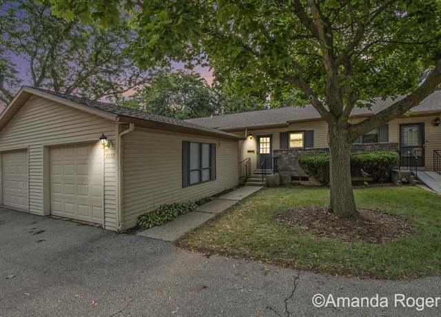 Property at 3230 Oxford Dr, Grand Rapids, MI 49512-2779, 2 beds, 2 baths