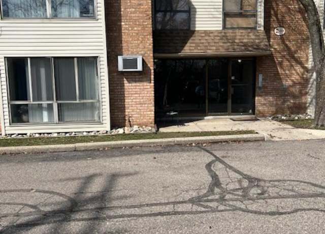 Property at 28420 W 8 Mile Rd Unit A5, Farmington, MI 48336, 1 bed, 1 bath