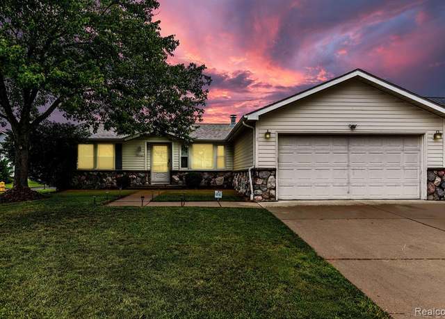 Property at 8142 W EMERALD Ln, Westland, MI 48185 7644, 3 beds, 2 baths