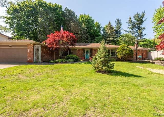 Property at 4371 Waverly Dr, Waterford, MI 48329 3665, 2 beds, 1.5 baths