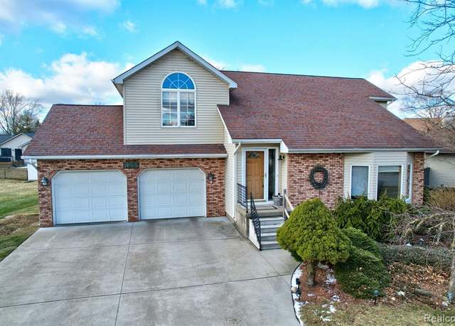 Property at 1135 DRURY Ln, Flushing, MI 48433 1421, 3 beds, 2.5 baths