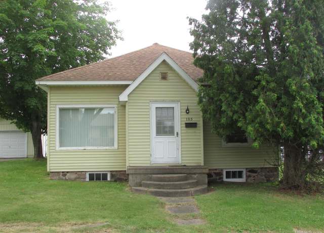 Property at 105 W Fall St, L'anse, MI 49946, 2 beds, 1 bath