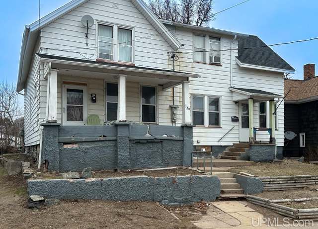 Property at 320 W Ridge St, Marquette, MI 49855, 5 beds, 2.5 baths