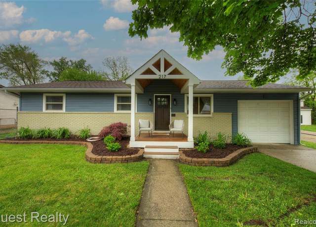 Property at 217 E North St, Fowlerville, MI 48836 9727, 4 beds, 2 baths