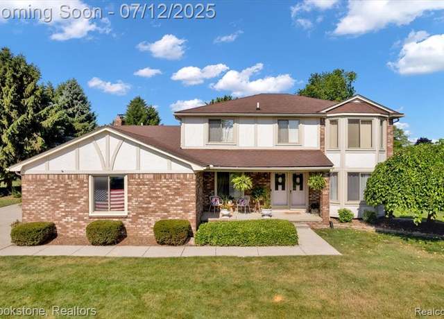 Property at 46655 Spruce Dr, Shelby Twp, MI 48315 5157, 4 beds, 2.5 baths