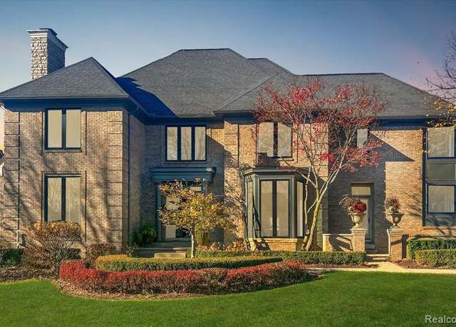 Property at 2636 PEBBLE BEACH Dr, Oakland, MI 48363 2449, 4 beds, 4 baths