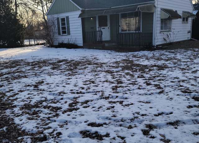 Property at 1400 Smith St, Bay City, MI 48706, 2 beds, 1 bath