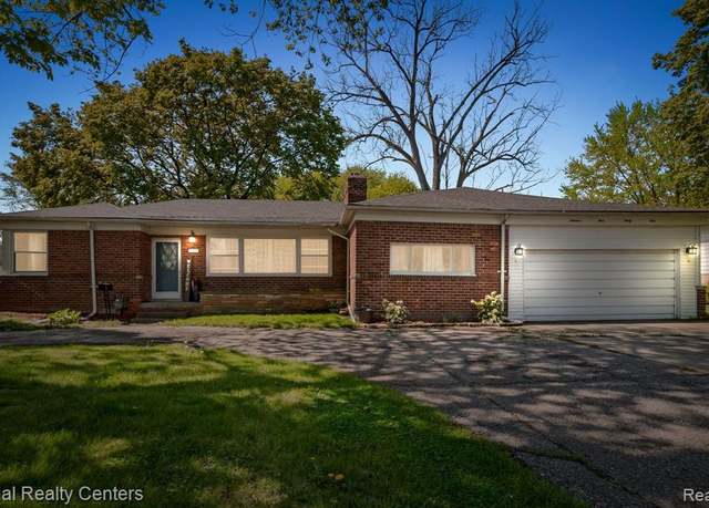 Property at 19434 EASTWOOD Dr, Harper Woods, MI 48225 2081, 3 beds, 1 bath