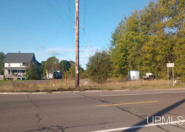 Property at 727 Lake Linden ave St, Calumet, MI 49913-0000