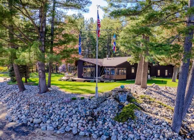 Property at 3500 E Pinecrest Dr, Gladwin, MI 48624, 3 beds, 2.5 baths