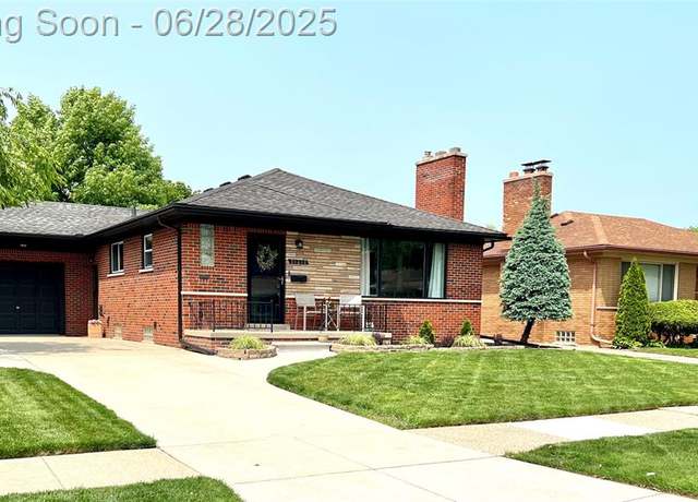 Property at 21217 Raymond St, Saint Clair Shores, MI 48082 1956, 3 beds, 1.5 baths
